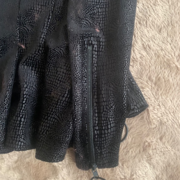 Betsy Johnson collection jacket - Picture 4 of 6